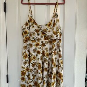 Forever 21 Yellow Floral plus size Dress